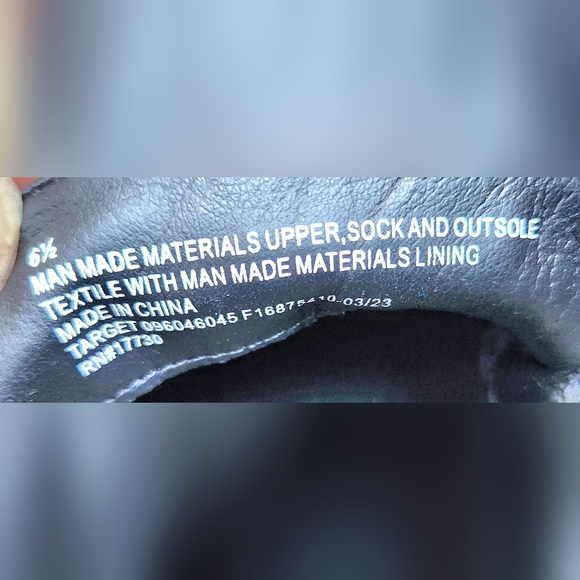 Universal Thread Black 2 1/2" Maisy heel loafers. NWT - Picture 9 of 9